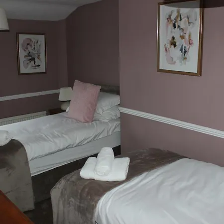 Beautiful 7 Bedroom House With Hot Tub Sleeps 14 * Great Ouseburn