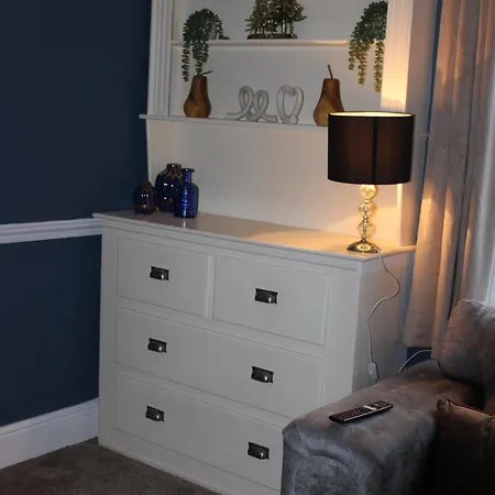 펜션 Beautiful 7 Bedroom House With Hot Tub Sleeps 14 *